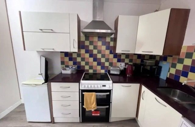 Inviting 1-bed Apartment in Ilford