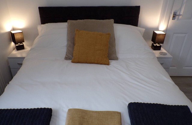 Inviting 3-bed Apartment in Southend-on-sea