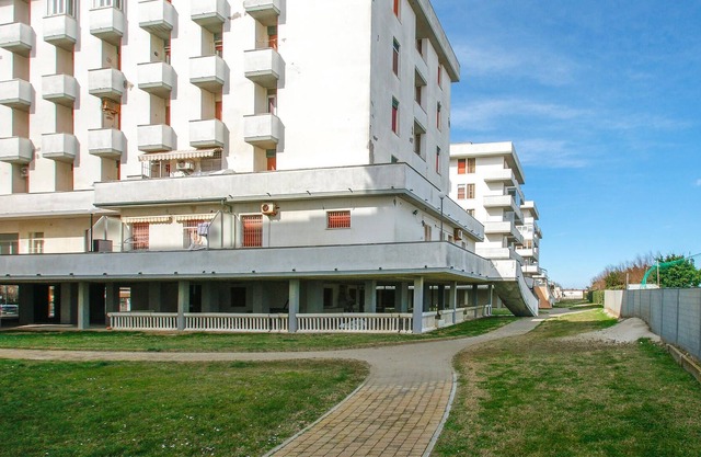 4 Zimmer Unterkunft in Lido Adriano
