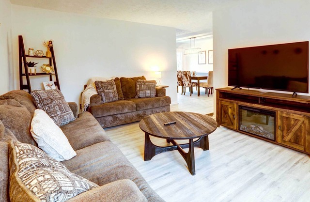 Inviting Frankfort Home Near Bourbon Trail!