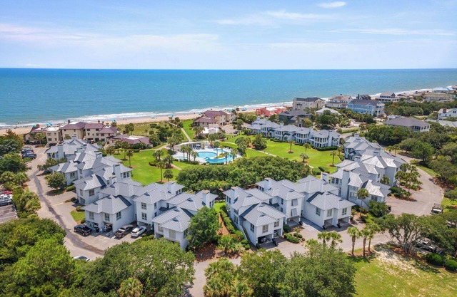 Einladende Ocean View Villa mit Easy-Strand und Zugang zum Pool
