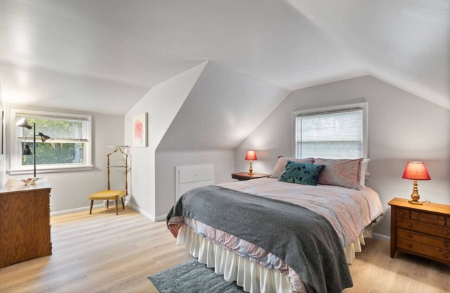 Inviting Webster Gem w/Office!
