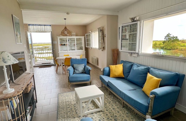 IO - Charmantes Ferienhaus für 4 Personen, Schwimmbad, in der Nähe von Royan
