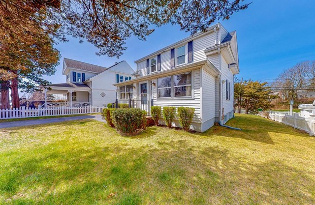 Irish Ayes Beach House