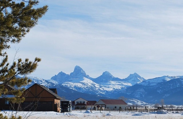 Irish Eyes on the Tetons with a full view