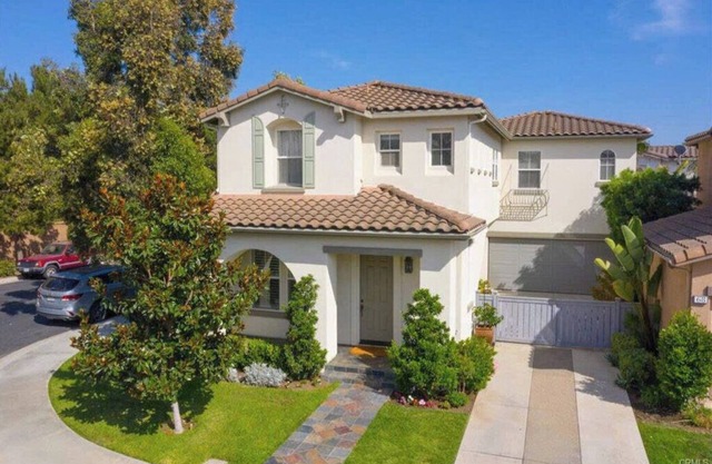 IRVINE ✰ Gated Community ✰ Close to Everything