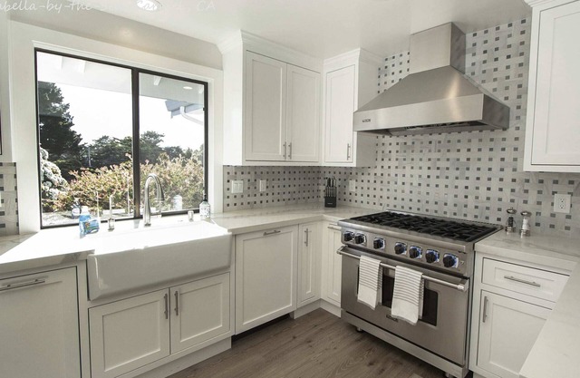 Isabella: Beautifully Remodeled Home Two Blocks from Carmel Beach