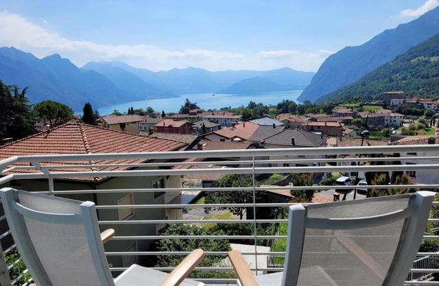 IseoLakeRental - The View