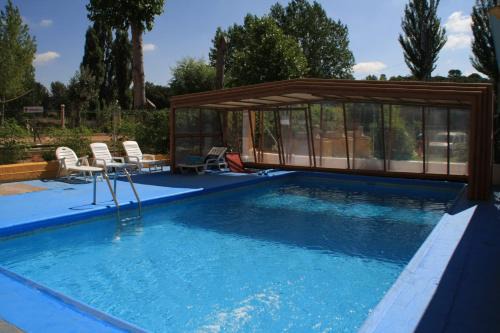 Isis de Cuenca Alojamiento Superior con piscina