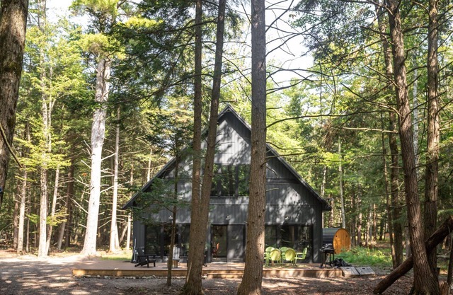 Isla Fern – Modern Cabin Retreat at Sleeping Bear Dunes