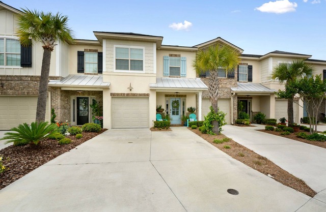 Island Breeze | Luxury Townhouse | Free Bikes | Bring Your Boat Marina Close By