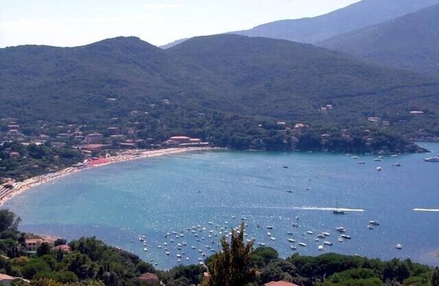 zwischen Himmel und Meer 350 Meter vom schönen Strand von Procchio