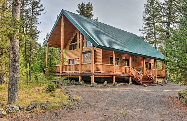 Island Park Cabin with Stunning Forest Views!