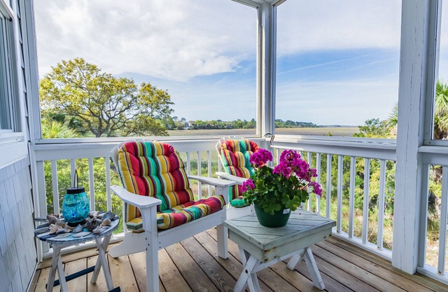 HEISSE Fallrate !! island Style Home, WASSERANSICHTEN, 2p KAYAK! 5 DECKS, BIKES! GOLF!