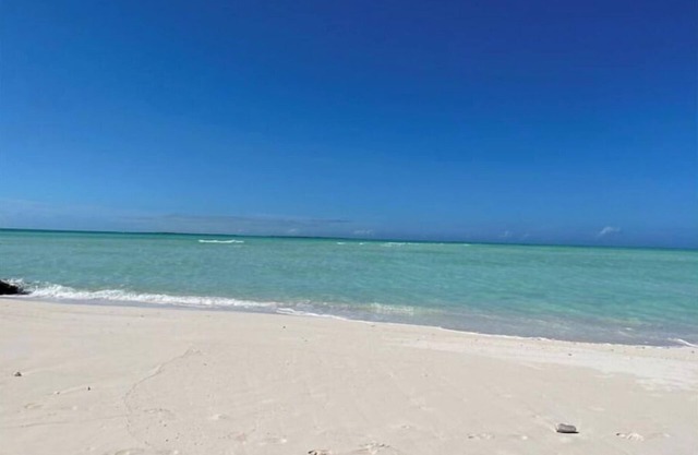 Island Vibe #1 3 bedroom condo near the beach