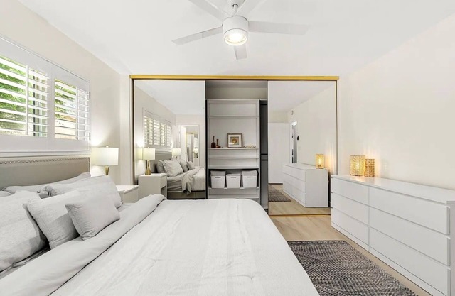 Island Vibes in Riverside: Your Tropical Escape!