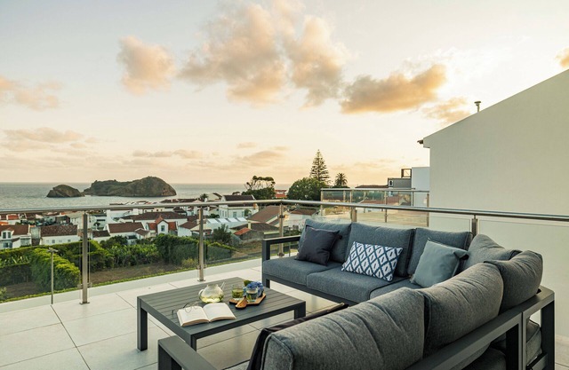 Islet Retreat