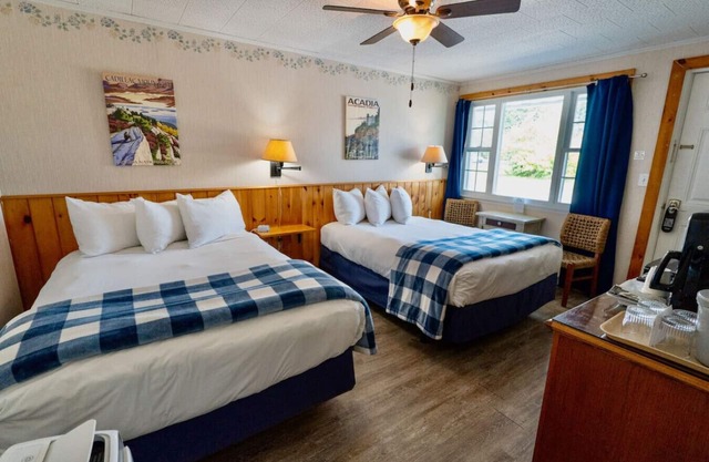 Isleview Motel Room 9 - 10 min drive to Acadia!