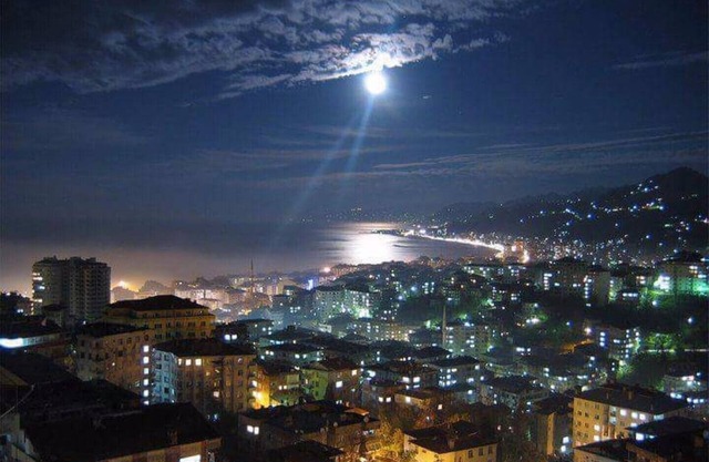 Möblierte Terrassenwohnung in zentraler Lage in Istanbul