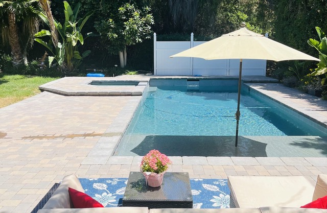 It is a bright, quiet and private garden house.