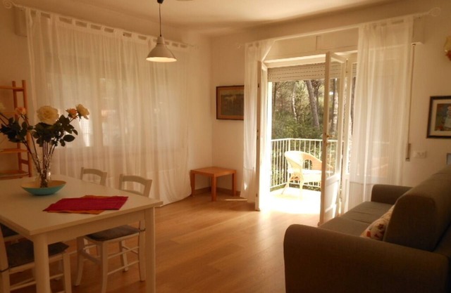 ZWEITER STOCK WOHNUNG IM GRÜN DER PINETA