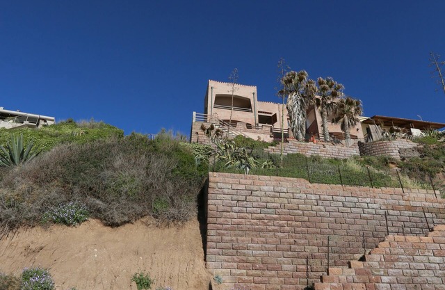 Haus mit großer Terrasse AUF DAS MEER