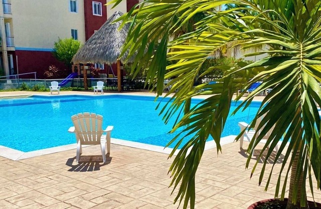 It's Casa Sea-esta time! Escape to this 3-bdrm condo, one block from the ocean.