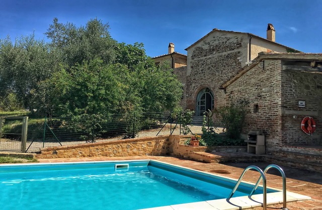 Toskanische Casale, Blick auf den Pool, WiFi, zu Fuß zu einem Dorf in der Nähe von Montalcino