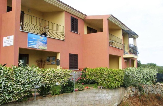Einfache Wohnung in Paduledda mit Aussicht