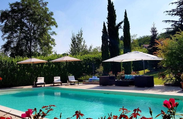 Charmante luxuriöse Villa, Langhe MonFerrato, privater Pool, Entspannung, Privatsphäre