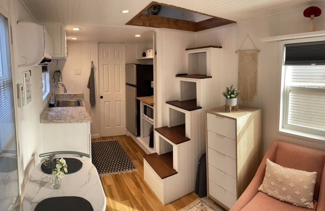 Itty Bitty City Hideaway