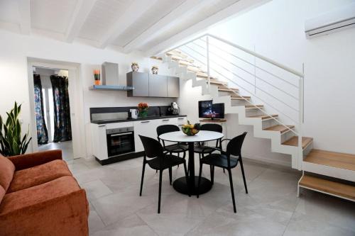 Ivi's House