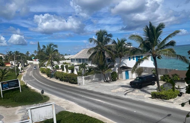 Ivy Mays Strandhaus am Compass Point
