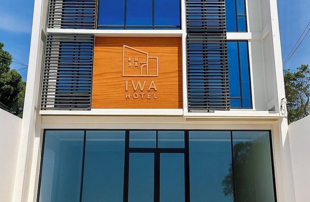 Iwa Hotel
