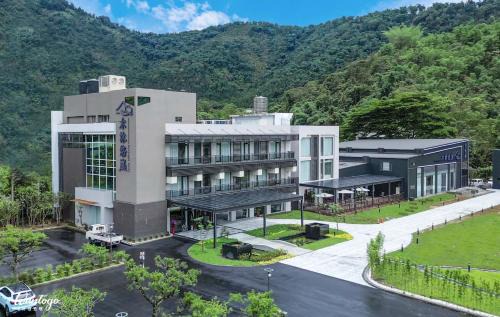 Izumi Boutique Hotel