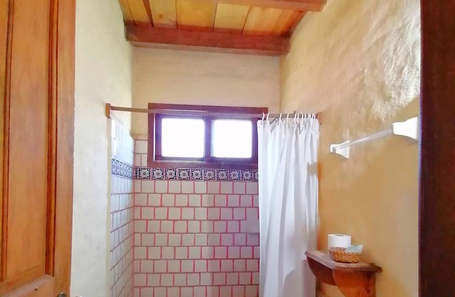 JACARANDA CABIN