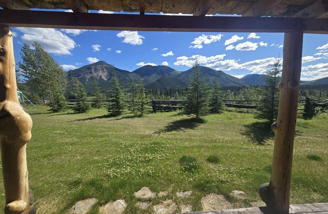 Jack Side of Grizzly Cabin at Sikanni Ranch