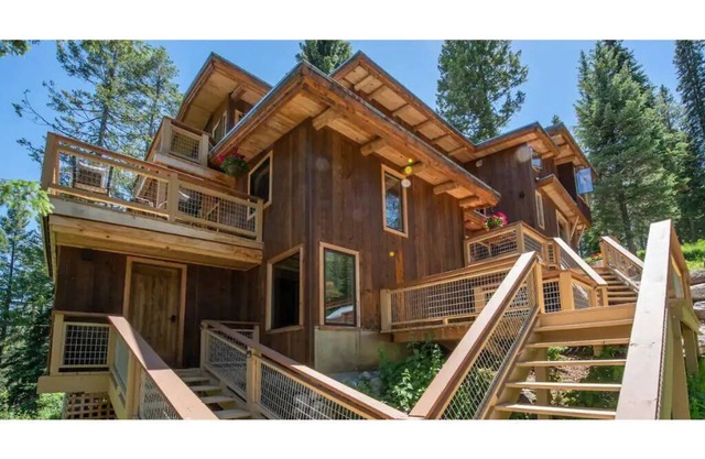 Jackson Hole Hideout Entire Home, Perfect for a Micro Wedding, Corporate Retreat