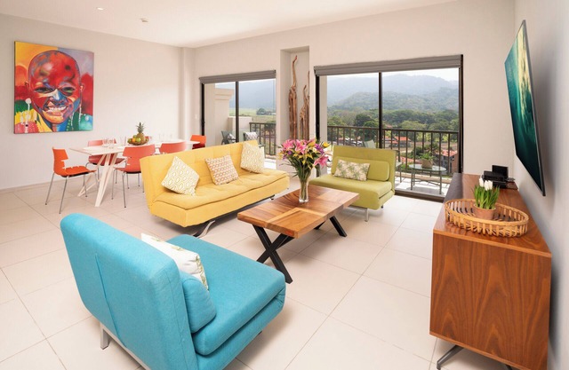 Jaco Bay Condo, 9th Floor, King Bed, w/ Ocean Views