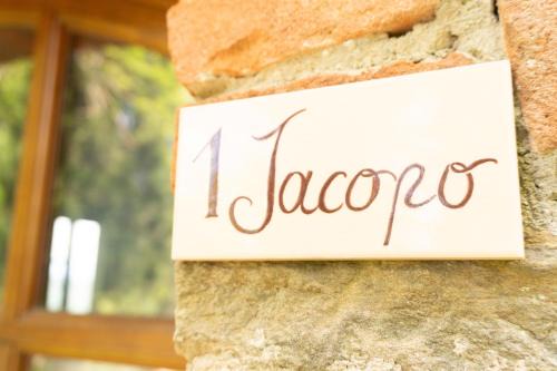 Große Ferienwohnung in Rapale mit Terrasse, Garten und gemeinsamem Pool