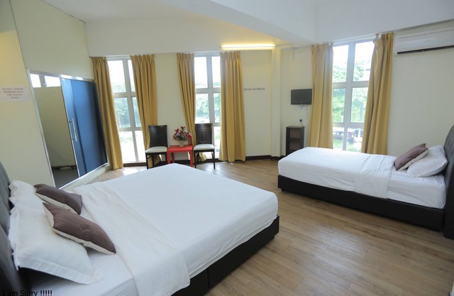 JAM Hotel near ERL Salak Tinggi Sepang