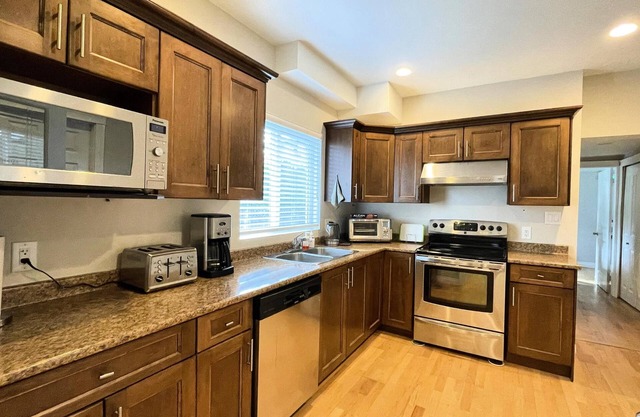 James House J&J Chilliwack