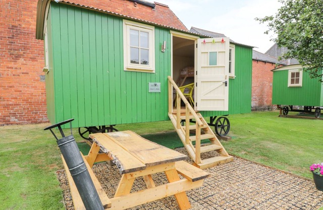 JAIMIE'S HIDE, romantisch in Bowness-On-Solway, Ref 989070