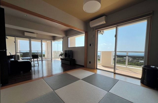 JapaneseWestern style suite | Nagomi Suite Japan / Nanjo Okinawa
