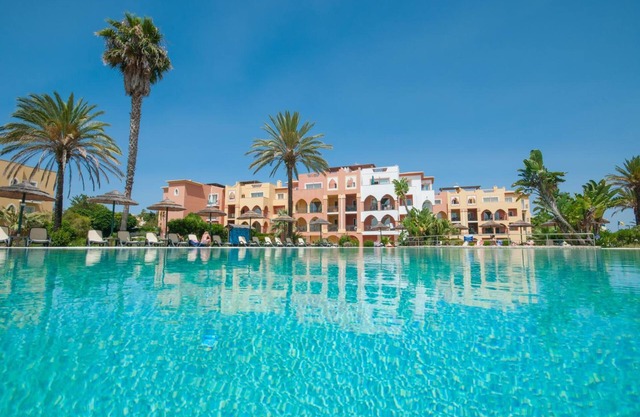 Jardim Da Meia Praia Hotel