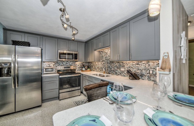 Jason's Beach House, nur wenige Schritte vom Gulfport Beach entfernt, neu renoviert