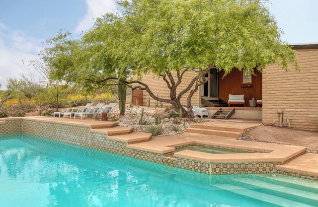 Javelina House, Javelina House Desert Oasis