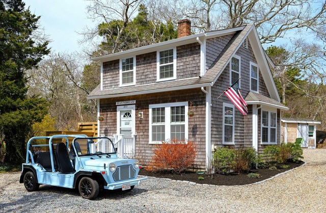 Jean's Dream - Newly Renovated Cape House .9Miles from the Beach