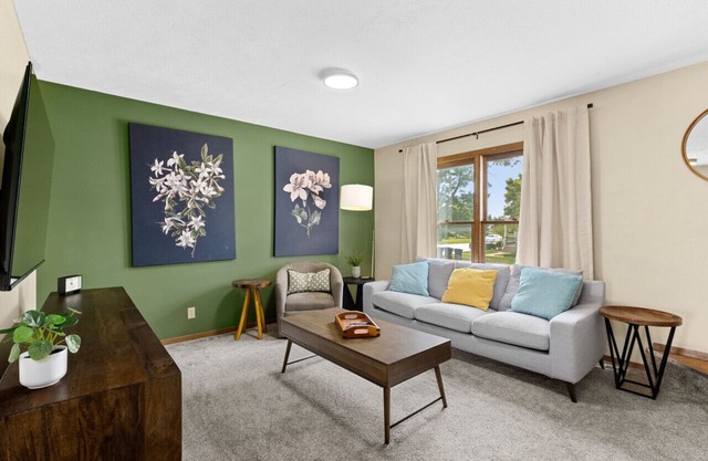 Jeff 2 · 2Bed BloNo Gem: Near Rivian & Statefarm Offices