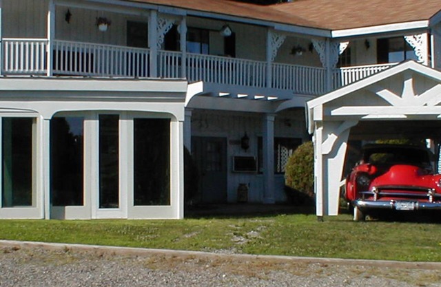 Jenny's Country Manor